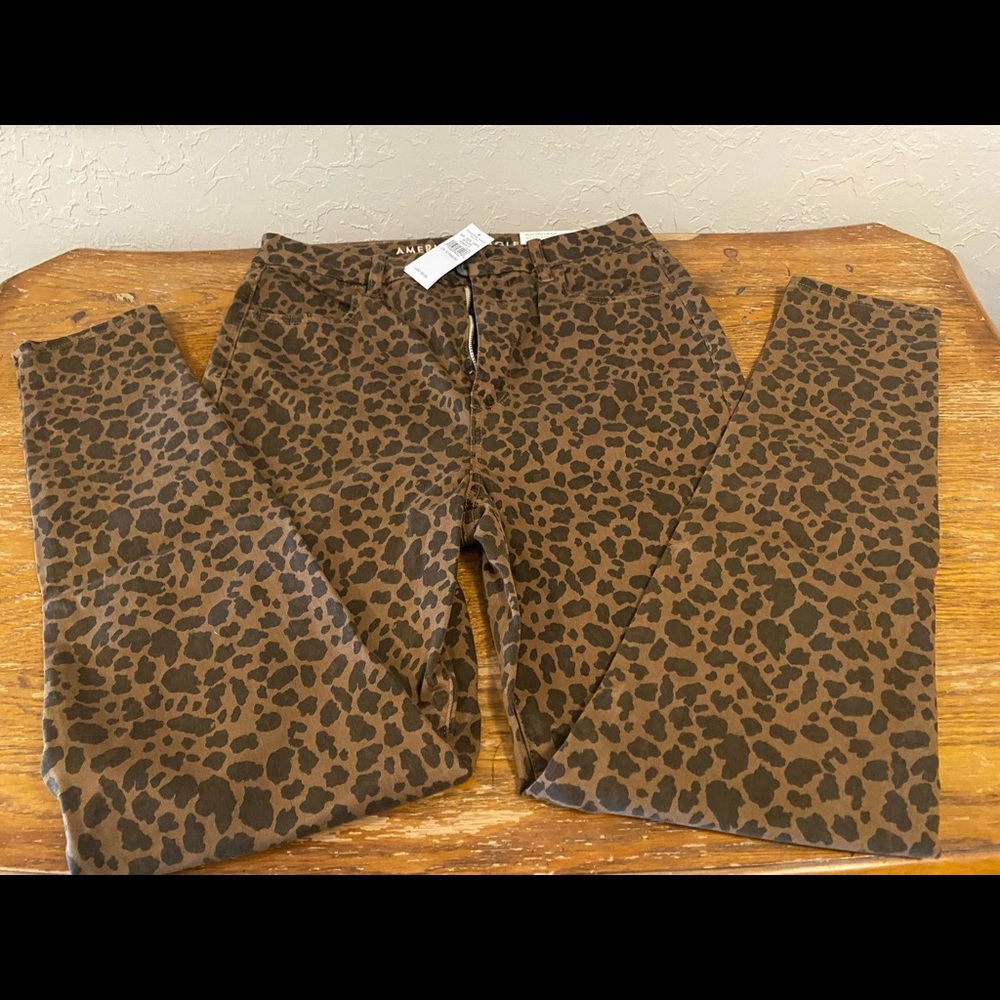 American Eagle leopard print Jegging